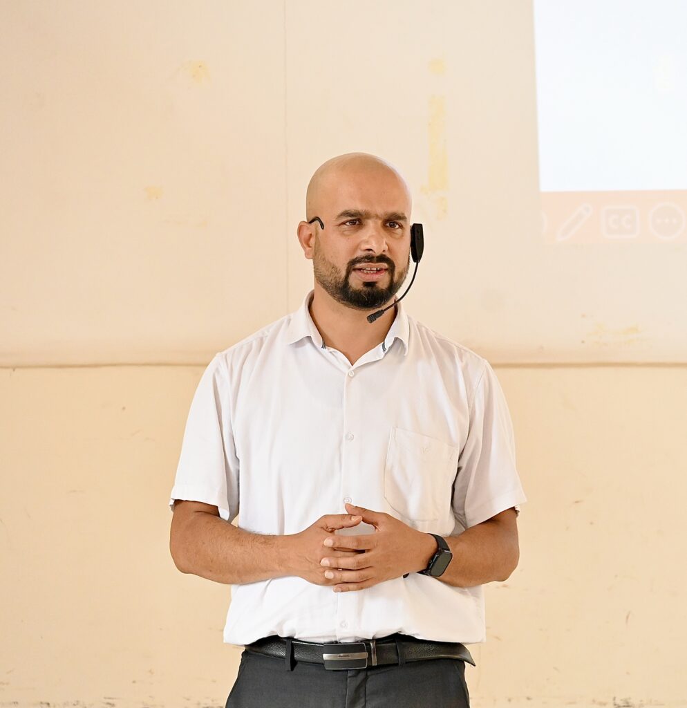 essential sales skills for Nepali salespeople